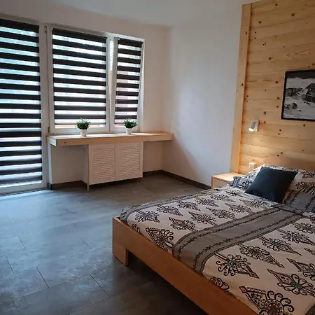 Bukowy דירה זקופאנה